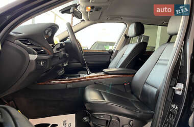 Позашляховик / Кросовер BMW X5 2011 в 
