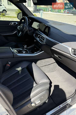 Позашляховик / Кросовер BMW X5 2022 в 