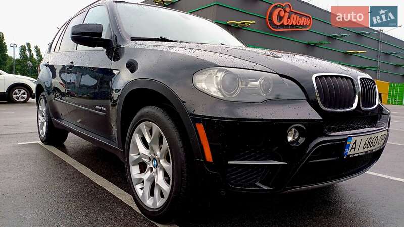 Внедорожник / Кроссовер BMW X5 2011 в Киеве