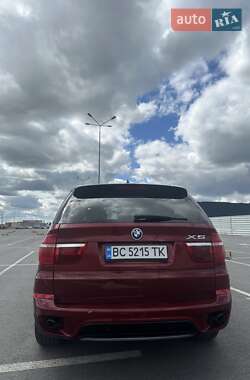 Позашляховик / Кросовер BMW X5 2010 в 