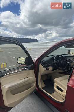 Позашляховик / Кросовер BMW X5 2010 в 