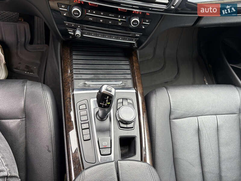 Внедорожник / Кроссовер BMW X5 2014 в Киеве