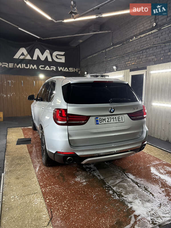 Внедорожник / Кроссовер BMW X5 2017 в Сумах