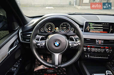 Позашляховик / Кросовер BMW X5 2016 в Луцьку