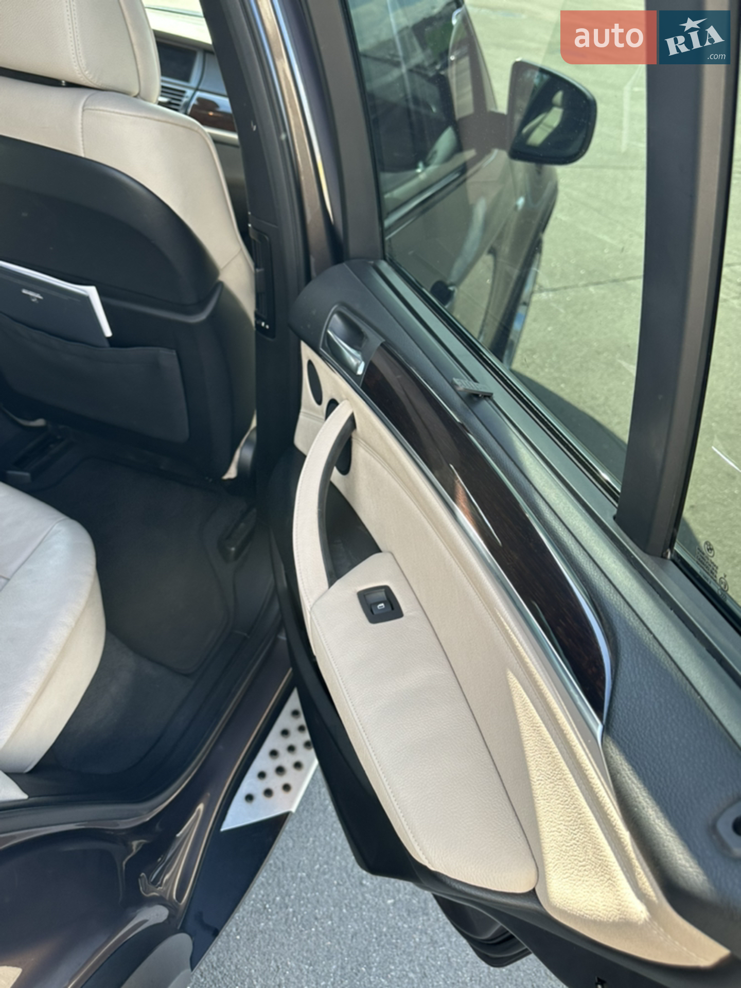 2010 BMW X5 - мініатюра 23