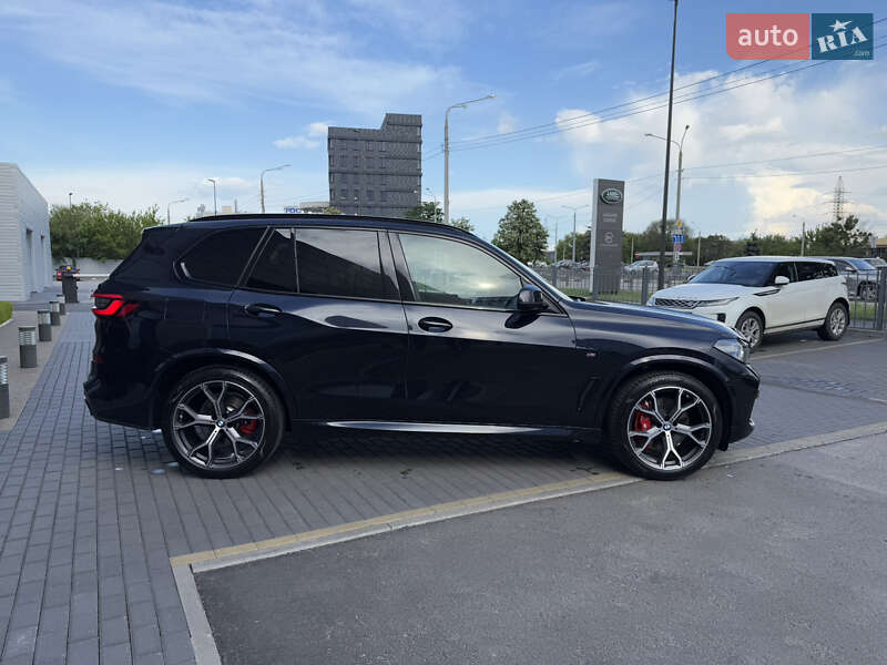 Внедорожник / Кроссовер BMW X5 2022 в Харькове