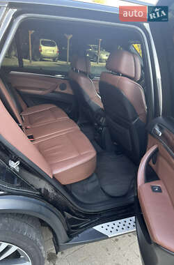Позашляховик / Кросовер BMW X5 2012 в 
