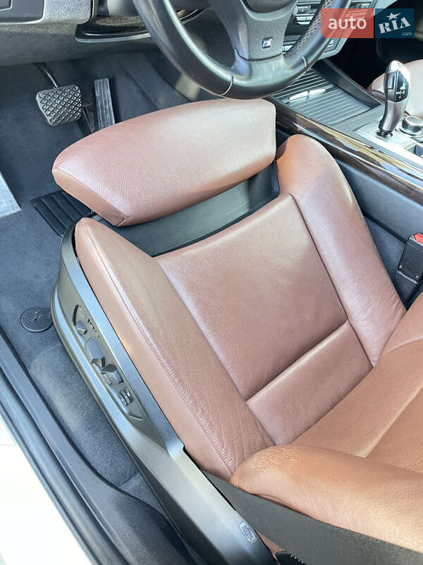Внедорожник / Кроссовер BMW X5 2010 в Измаиле