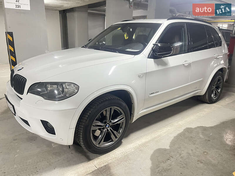 Внедорожник / Кроссовер BMW X5 2010 в Измаиле