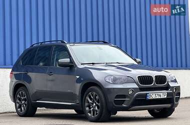 Позашляховик / Кросовер BMW X5 2010 в 