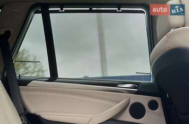 Позашляховик / Кросовер BMW X5 2010 в 