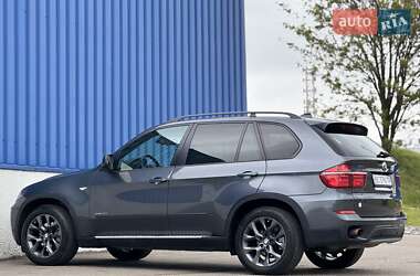 Позашляховик / Кросовер BMW X5 2010 в 