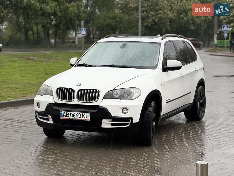 Внедорожник / Кроссовер BMW X5 2010 в 