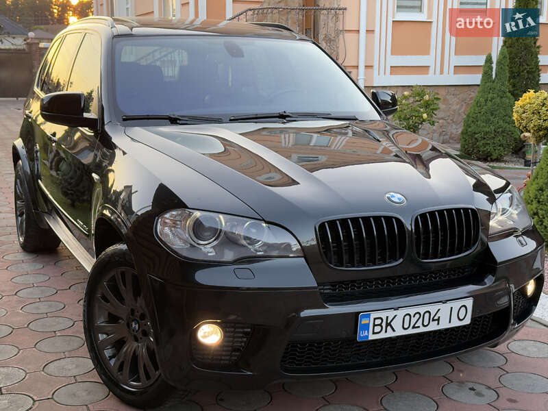 Внедорожник / Кроссовер BMW X5 2010 в Вараше