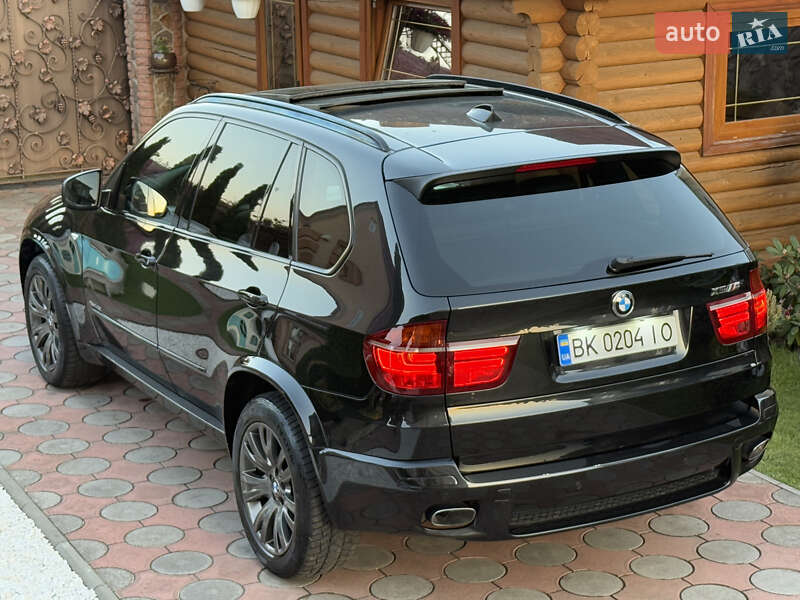 Внедорожник / Кроссовер BMW X5 2010 в Вараше