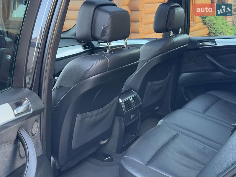 Внедорожник / Кроссовер BMW X5 2010 в Вараше