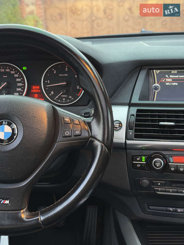 Внедорожник / Кроссовер BMW X5 2010 в Вараше
