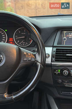 Внедорожник / Кроссовер BMW X5 2010 в 