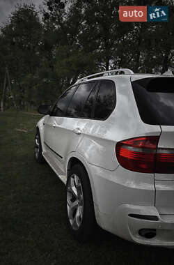 Внедорожник / Кроссовер BMW X5 2008 в 