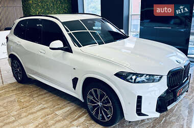 Позашляховик / Кросовер BMW X5 2023 в 