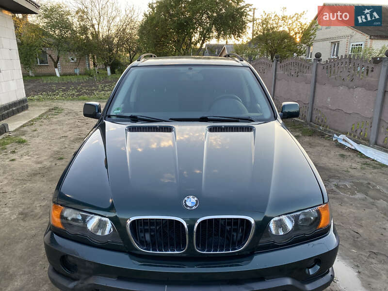 Внедорожник / Кроссовер BMW X5 2001 в 
