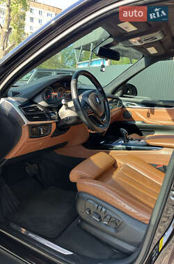 Внедорожник / Кроссовер BMW X5 2015 в 