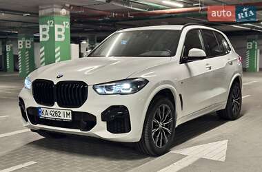Внедорожник / Кроссовер BMW X5 2022 в 