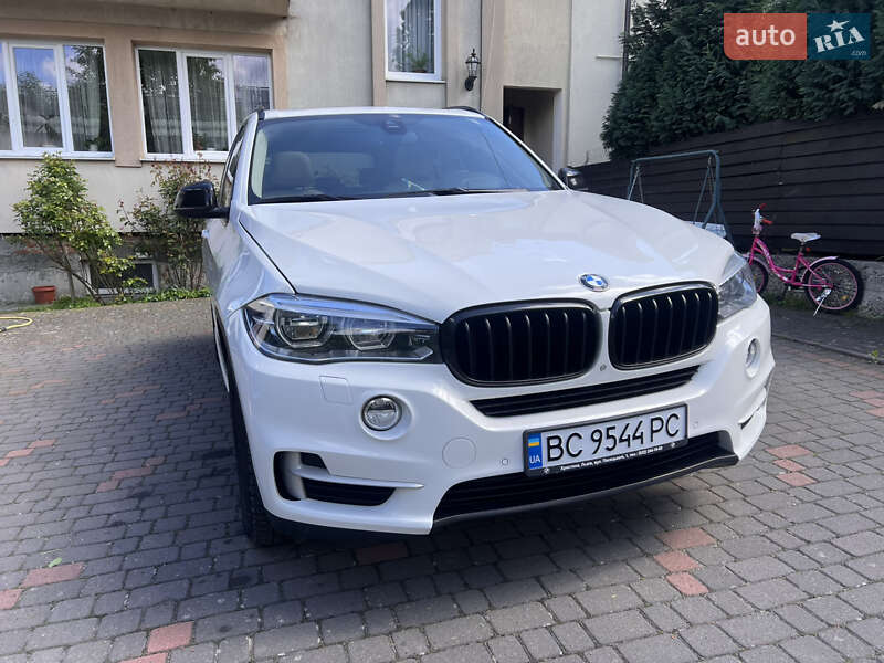 Позашляховик / Кросовер BMW X5 2014 в Львові