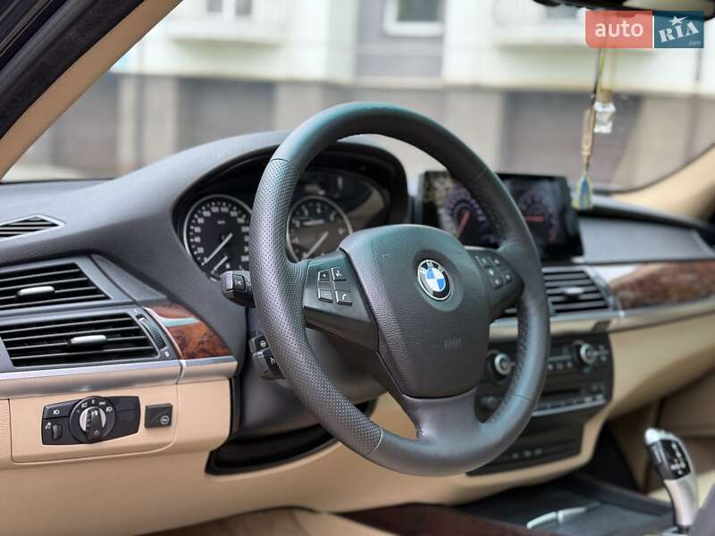 Внедорожник / Кроссовер BMW X5 2009 в Ивано-Франковске
