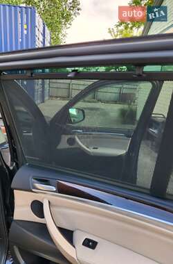 Позашляховик / Кросовер BMW X5 2011 в 
