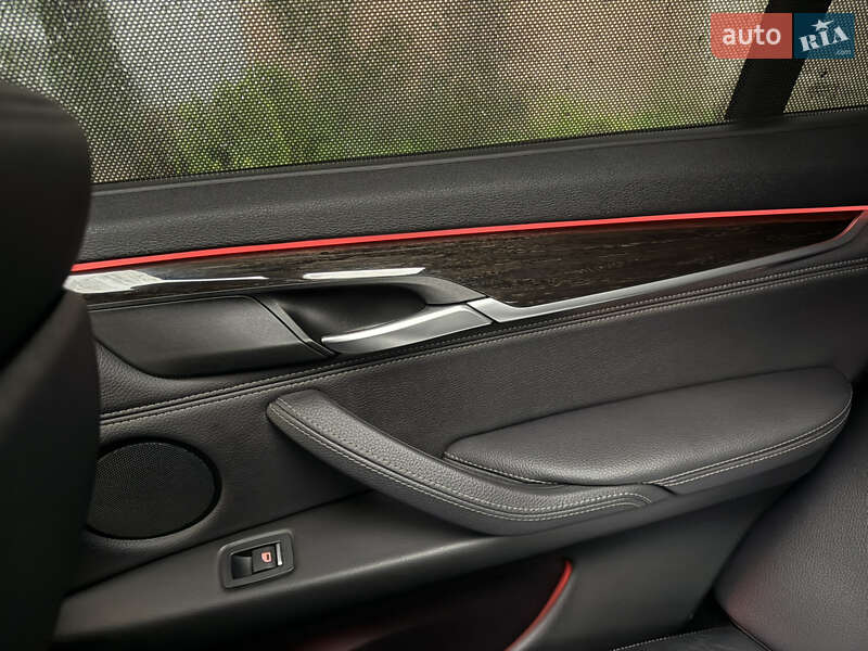 Позашляховик / Кросовер BMW X5 2018 в Чернівцях