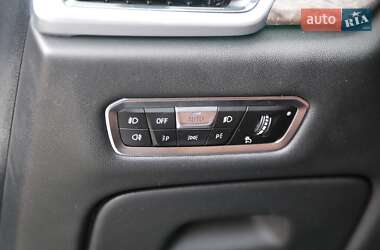 Внедорожник / Кроссовер BMW X5 2019 в 