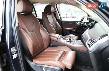 Внедорожник / Кроссовер BMW X5 2019 в 