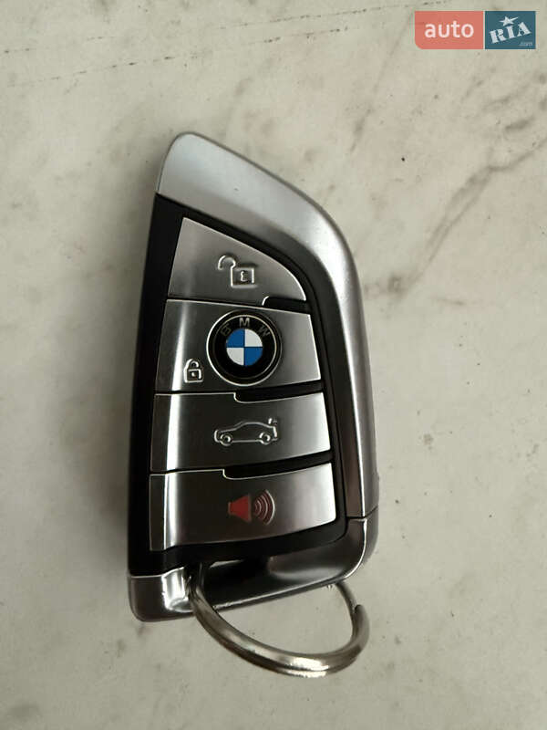 Позашляховик / Кросовер BMW X5 2018 в Чернівцях