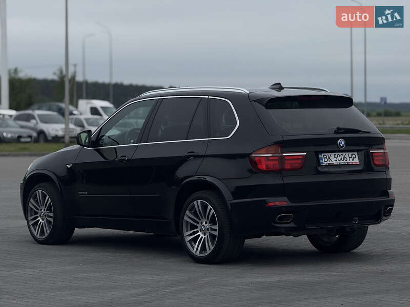 Внедорожник / Кроссовер BMW X5 2011 в Радивилове