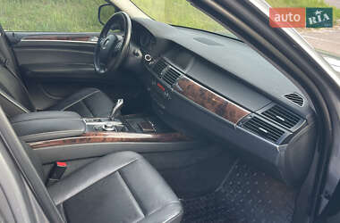 Внедорожник / Кроссовер BMW X5 2008 в 