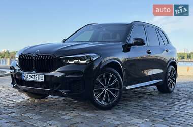 Позашляховик / Кросовер BMW X5 2022 в 