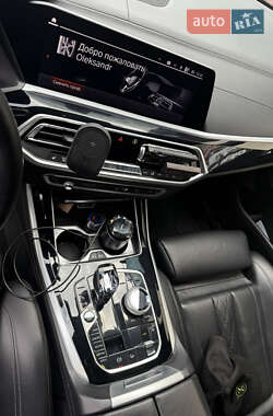 Позашляховик / Кросовер BMW X5 2018 в 