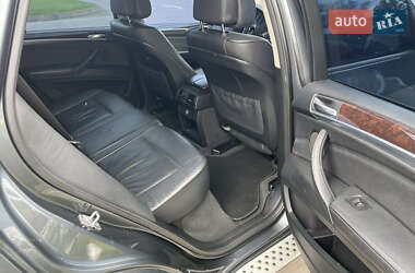 Внедорожник / Кроссовер BMW X5 2010 в 