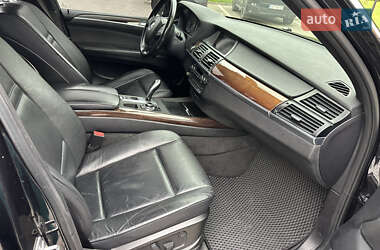 Позашляховик / Кросовер BMW X5 2013 в 