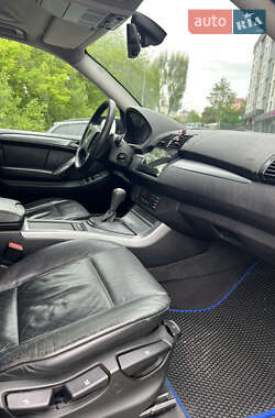 Внедорожник / Кроссовер BMW X5 2004 в 