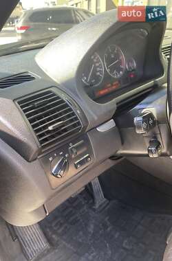Внедорожник / Кроссовер BMW X5 2005 в 