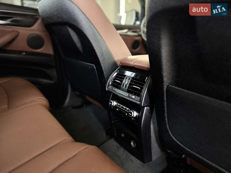 Внедорожник / Кроссовер BMW X5 2018 в Калуше