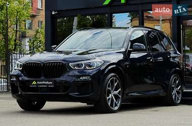 Внедорожник / Кроссовер BMW X5 2021 в 