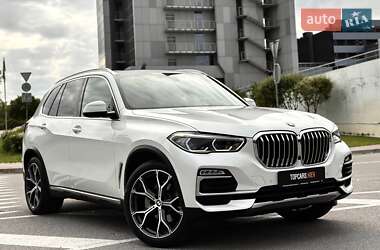 Внедорожник / Кроссовер BMW X5 2018 в 