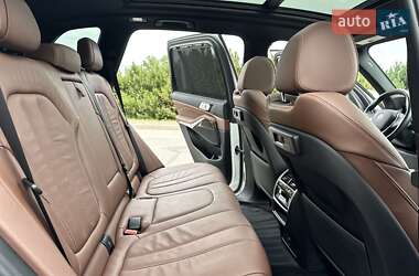 Внедорожник / Кроссовер BMW X5 2018 в 