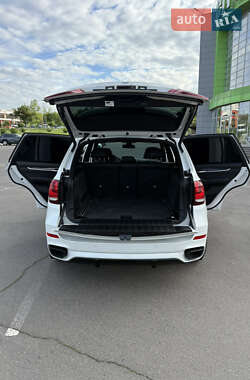 Позашляховик / Кросовер BMW X5 2015 в 