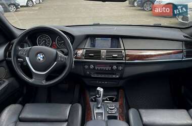 Внедорожник / Кроссовер BMW X5 2010 в 