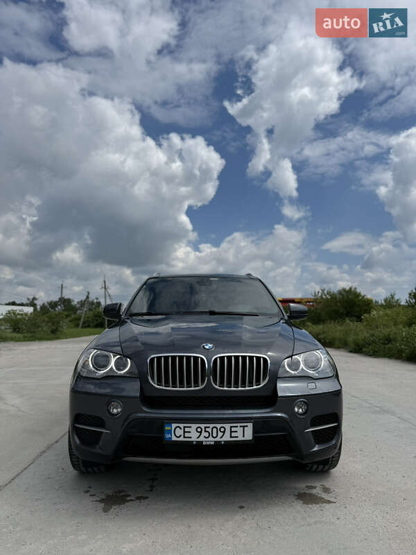 Позашляховик / Кросовер BMW X5 2012 в 