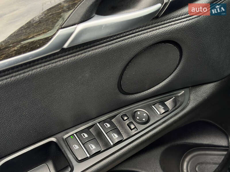 Позашляховик / Кросовер BMW X5 2015 в Києві